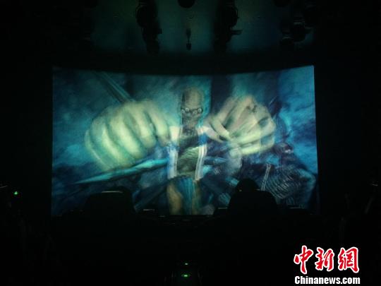 深圳欢乐谷VR鬼屋 钟青 摄