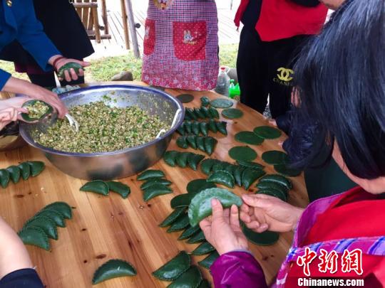中国？桐庐休闲乡村旅游季中的体验活动。　沈心悦 摄